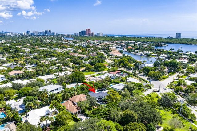 2421 NE 12th Street, Fort Lauderdale, FL 33304