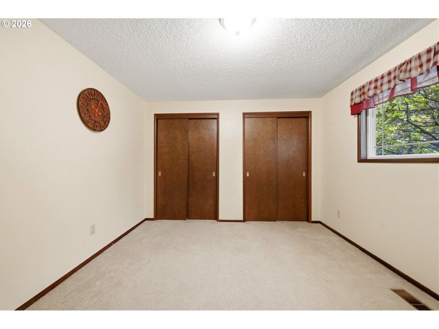 20350 Sw MADELINE Pl, Beaverton, OR 97078