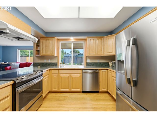 20350 Sw MADELINE Pl, Beaverton, OR 97078