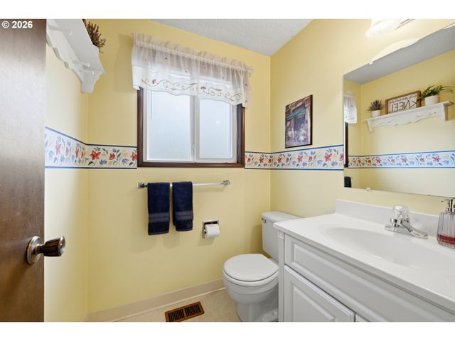 20350 Sw MADELINE Pl, Beaverton, OR 97078