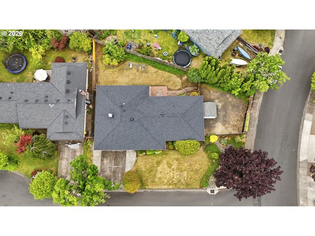 20350 Sw MADELINE Pl, Beaverton, OR 97078