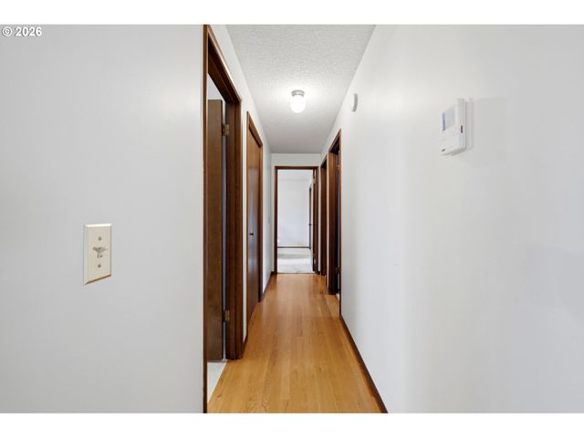 20350 Sw MADELINE Pl, Beaverton, OR 97078