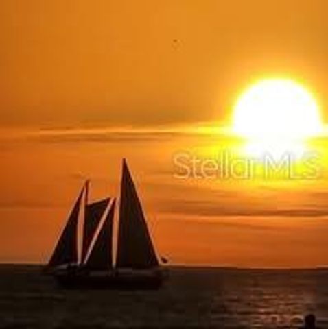 1100 E BAY DRIVE 35, Largo, FL 33770