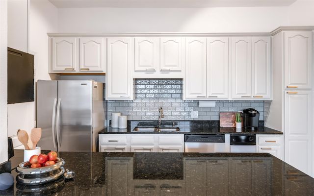 3225 Turtle Creek Boulevard 1906, Dallas, TX 75219