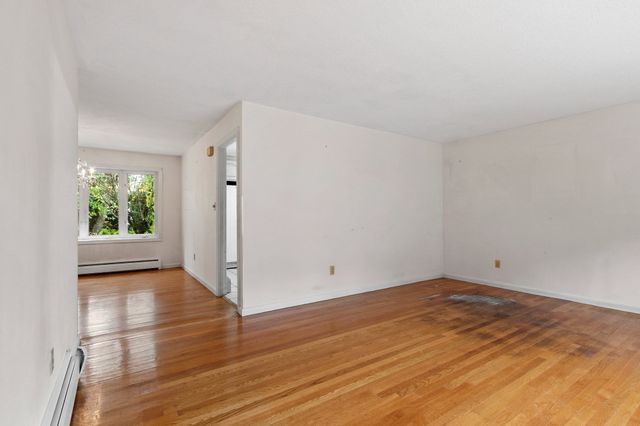 1106 Wachusett St, Holden, MA 01522