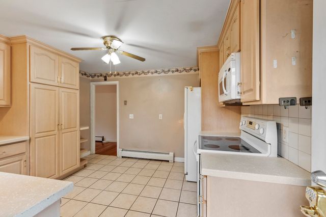 1106 Wachusett St, Holden, MA 01522