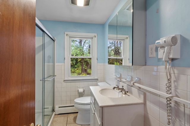 1106 Wachusett St, Holden, MA 01522