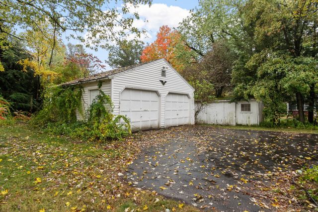 1106 Wachusett St, Holden, MA 01522