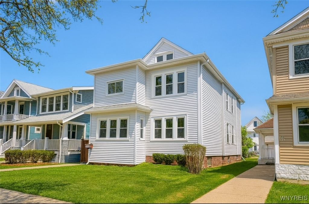 27 Fairchild Place, Buffalo, NY 14216