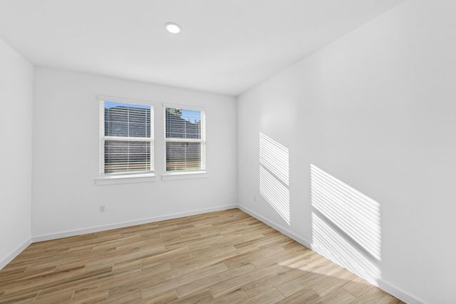 124 Roebuck Lane, New Waverly, TX 77358