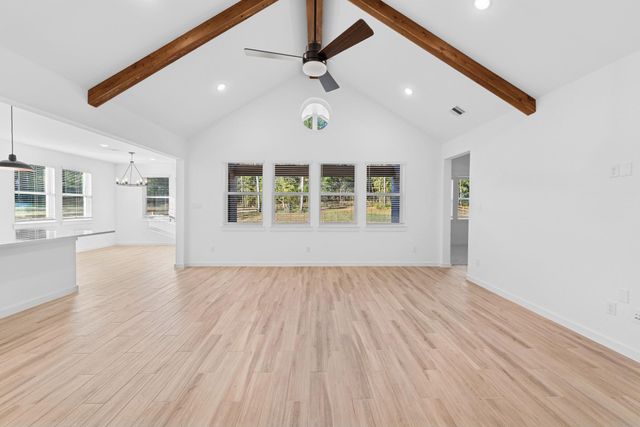 124 Roebuck Lane, New Waverly, TX 77358