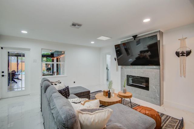 9406 Opelika Street, Houston, TX 77080