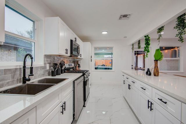 9406 Opelika Street, Houston, TX 77080