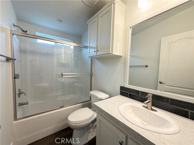 9850 Garfield Ave 18, Huntington Beach, CA 92646