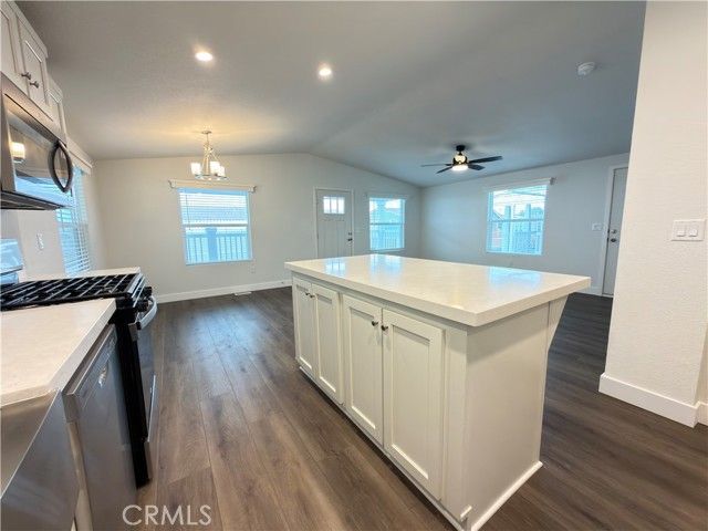 9850 Garfield Ave 18, Huntington Beach, CA 92646