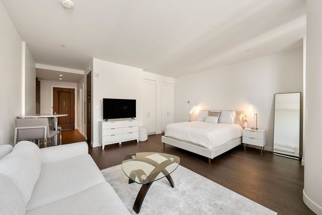 430 Stuart Street 1518, Boston, MA 02116