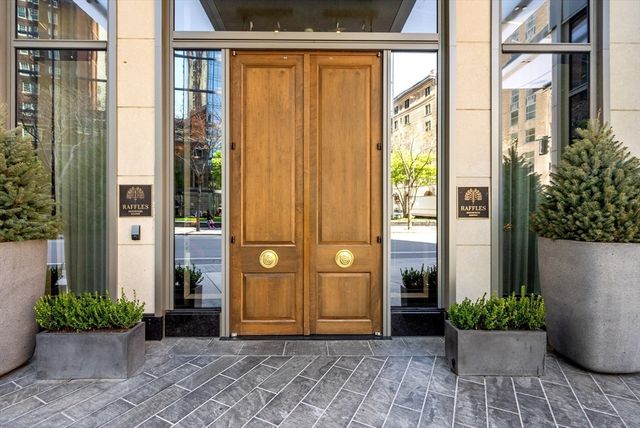 430 Stuart Street 1518, Boston, MA 02116