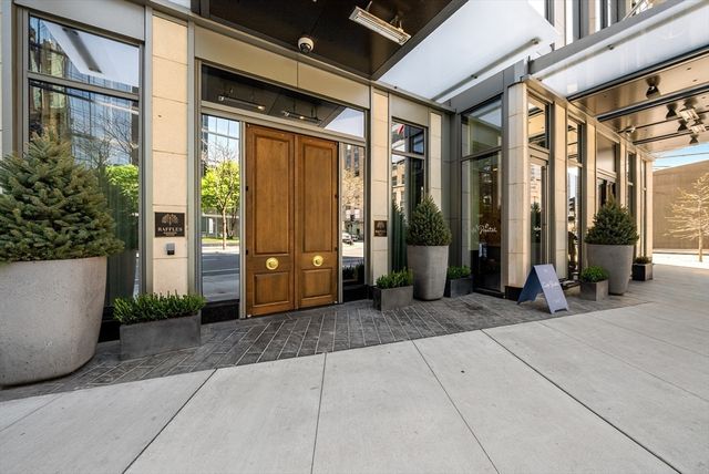 430 Stuart Street 1518, Boston, MA 02116