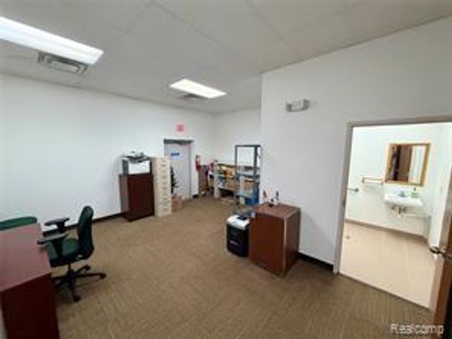 28501 Little Mack Avenue, Saint Clair Shores, MI 48081