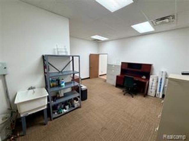28501 Little Mack Avenue, Saint Clair Shores, MI 48081