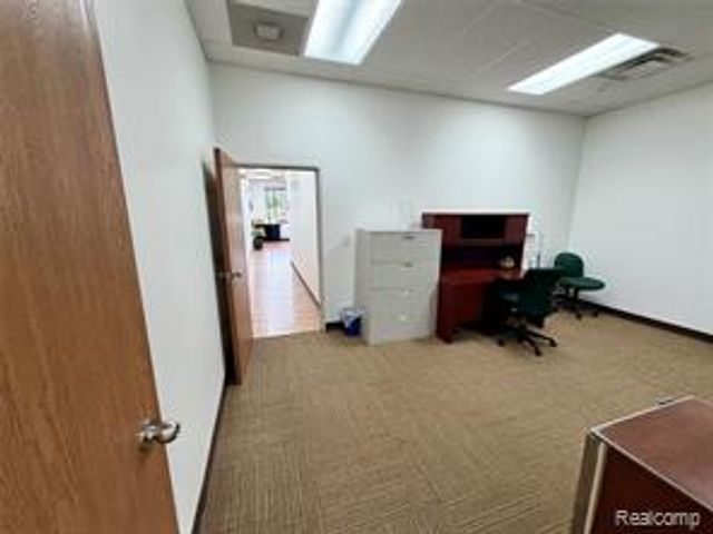 28501 Little Mack Avenue, Saint Clair Shores, MI 48081
