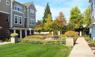 3076 Kilmer Drive, Troy, MI 48083