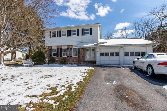 239 MEADOW LN, Pennsylvania Furnace, PA 16865