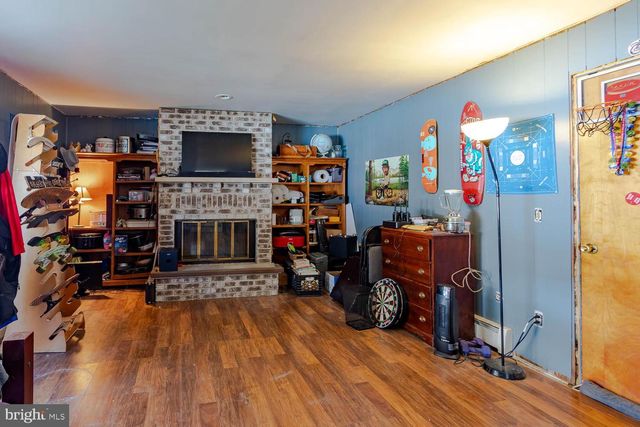 239 MEADOW LN, Pennsylvania Furnace, PA 16865