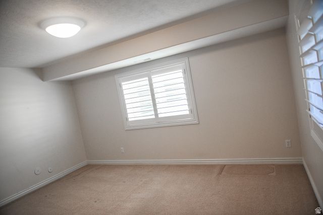 1698 E LAKEVIEW WAY, Ogden, UT 84403