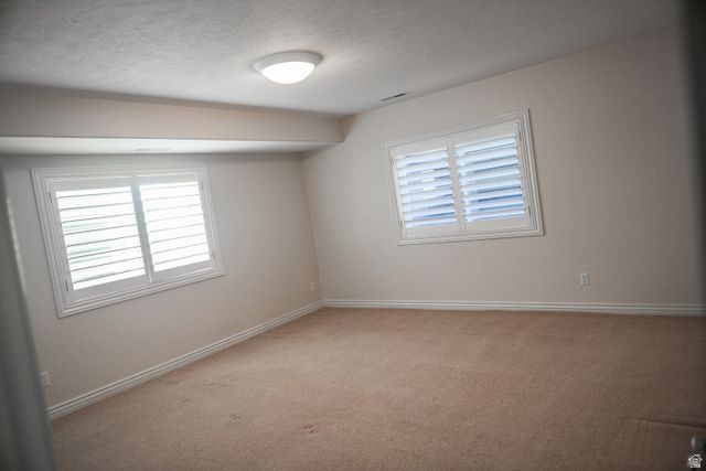 1698 E LAKEVIEW WAY, Ogden, UT 84403