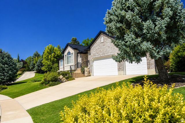 1698 E LAKEVIEW WAY, Ogden, UT 84403