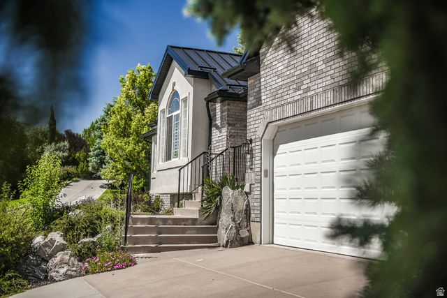 1698 E LAKEVIEW WAY, Ogden, UT 84403