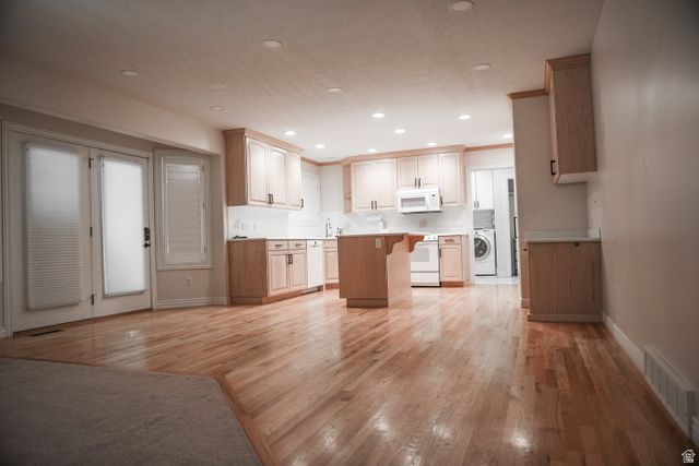 1698 E LAKEVIEW WAY, Ogden, UT 84403