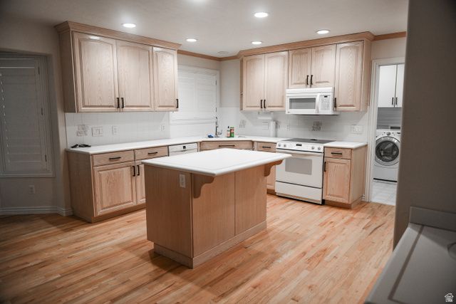 1698 E LAKEVIEW WAY, Ogden, UT 84403