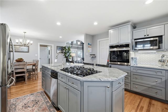 14620 Ravenwood Lane, Garfield, AR 72732