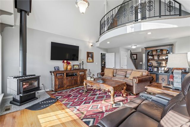 14620 Ravenwood Lane, Garfield, AR 72732