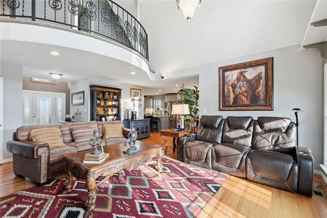 14620 Ravenwood Lane, Garfield, AR 72732