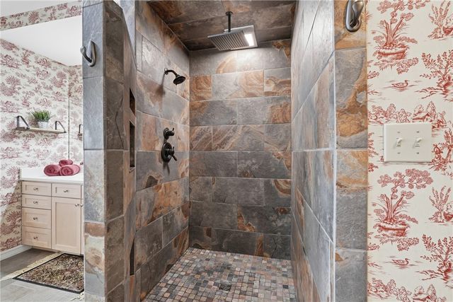 14620 Ravenwood Lane, Garfield, AR 72732