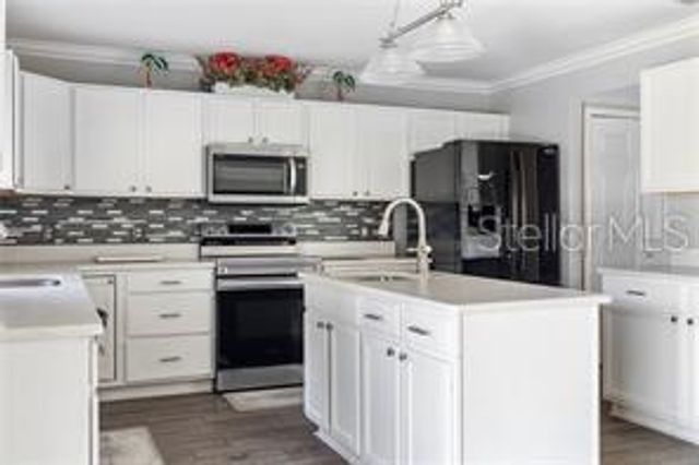 420 BLAKE AVENUE, Davenport, FL 33897