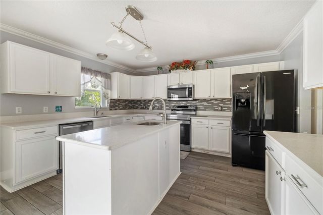 420 BLAKE AVENUE, Davenport, FL 33897