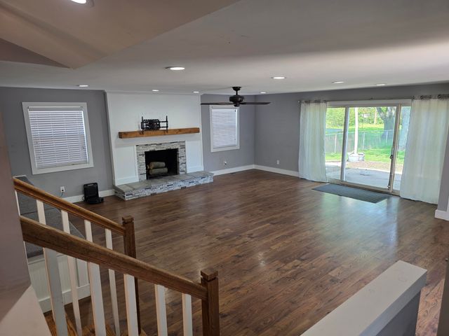 405 Fairview Avenue, Crown Point, IN 46307