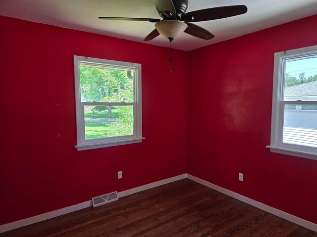 405 Fairview Avenue, Crown Point, IN 46307