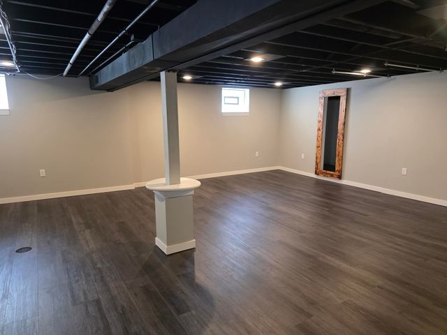 405 Fairview Avenue, Crown Point, IN 46307