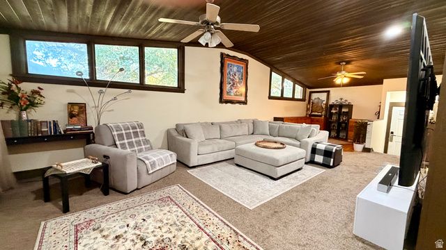 1236 E VIOLET DR, Sandy, UT 84094
