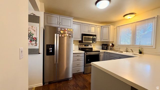 1236 E VIOLET DR, Sandy, UT 84094