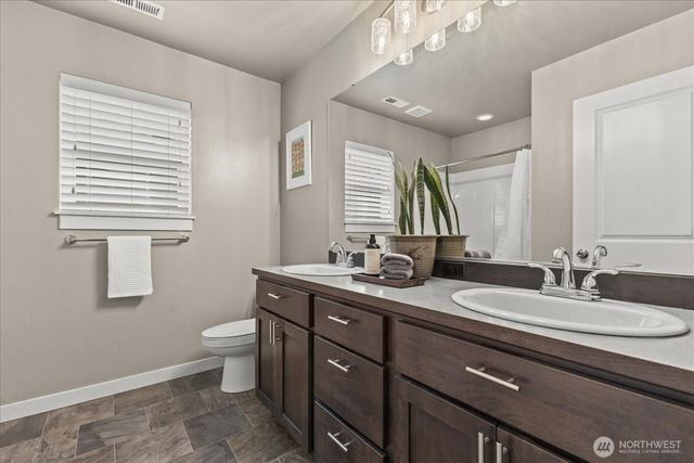 205 Olallie Place NE, North Bend, WA 98045