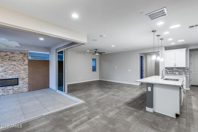 13455 W ANDREW Lane, Peoria, AZ 85383