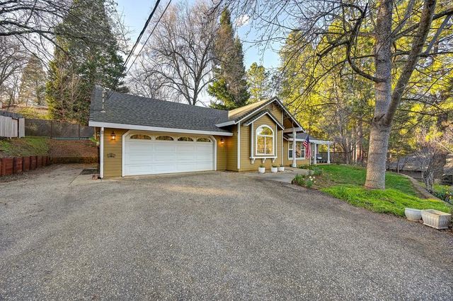 15326 Stinson Dr, Grass Valley, CA 95949