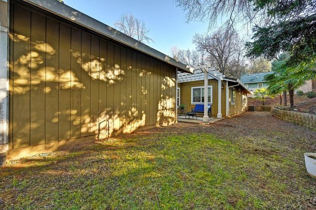 15326 Stinson Dr, Grass Valley, CA 95949