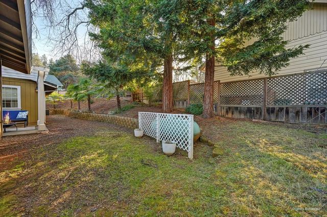 15326 Stinson Dr, Grass Valley, CA 95949